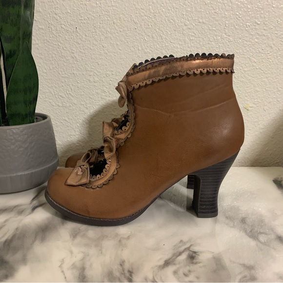 Dolce by Mojomoxy women’s ankle boots size 7.5M - Picture 3 of 12